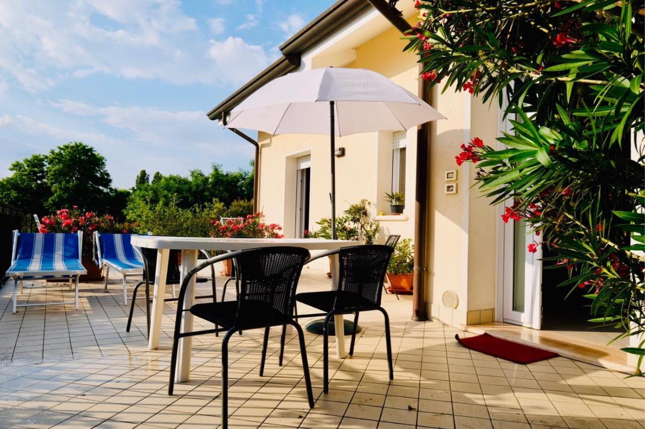 Appartamento in Villa Daniela con piscina privata Carraro Immobiliare Jesolo Esterno foto