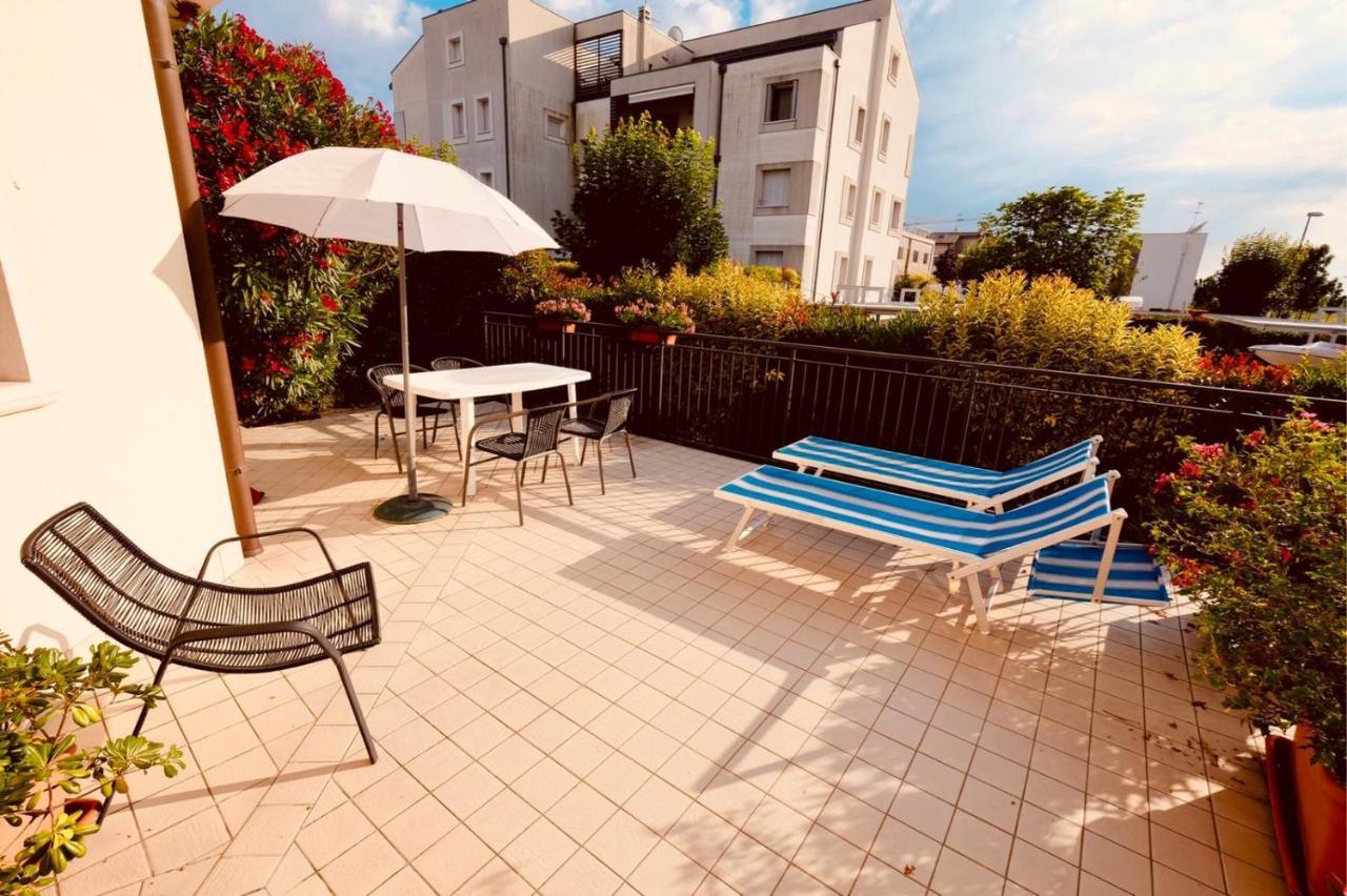 Appartamento in Villa Daniela con piscina privata Carraro Immobiliare Jesolo Esterno foto
